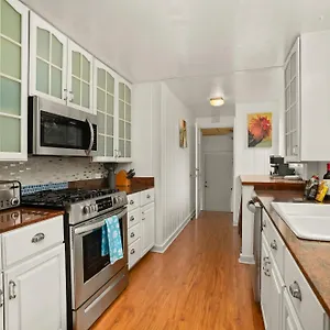  Holiday home Emmalani 3br With Private Pool United States