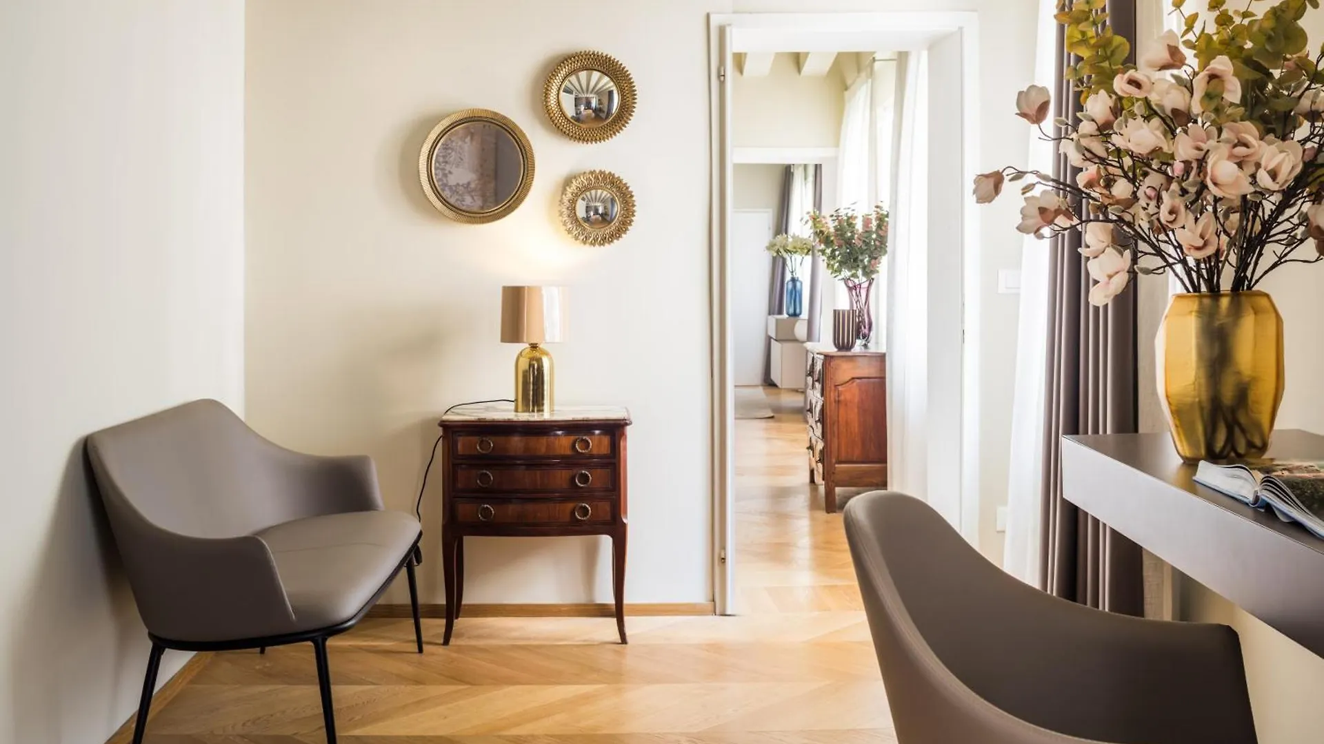 San Giovanni E Paolo Canal View Apartment R&R Venice Italy